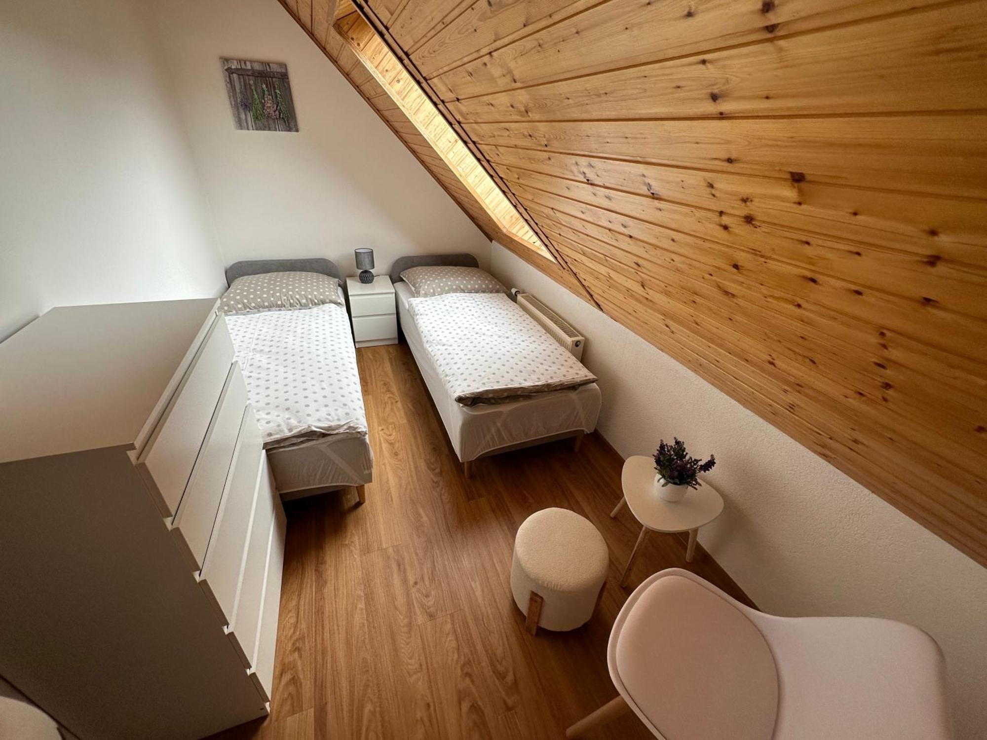Apartman Jako U Babicky Tisá Exterior foto